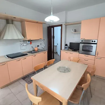 公寓 A Casa Di Giovy 塔兰托